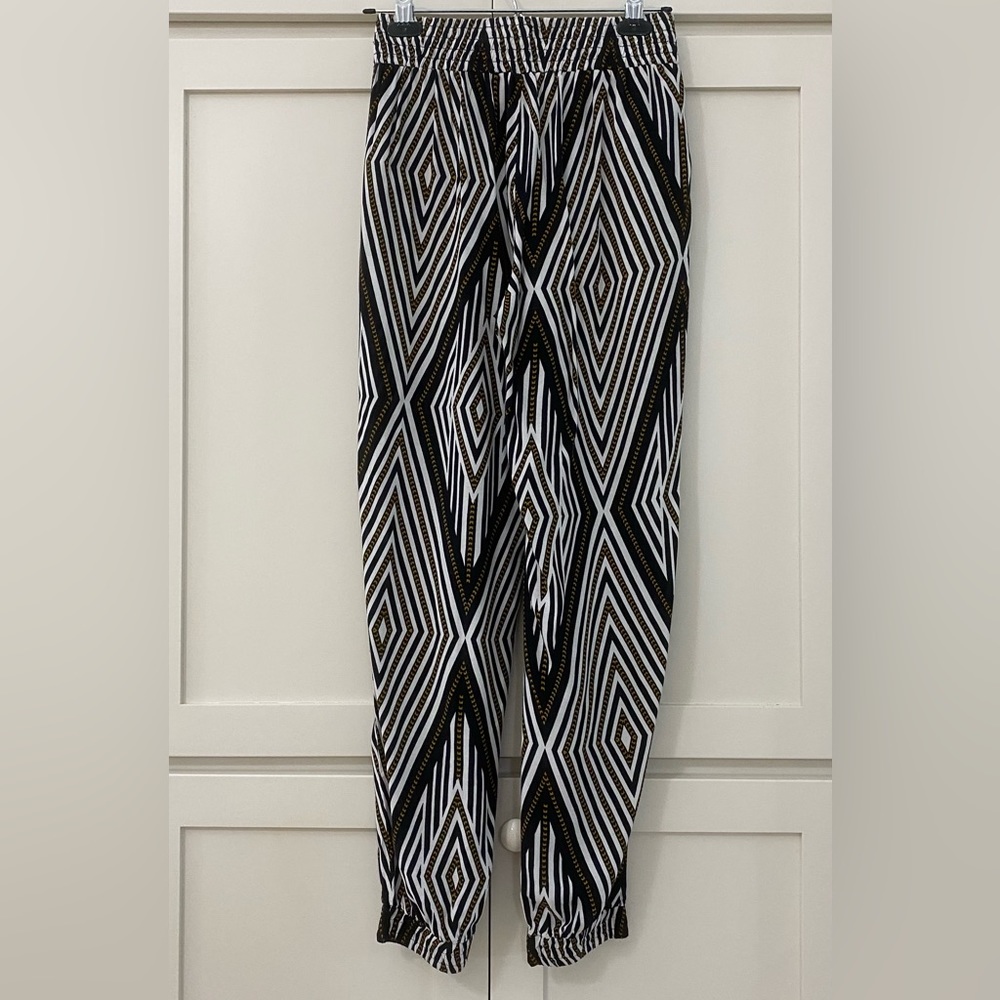 Fun Revamped pants - Picture 3 of 11